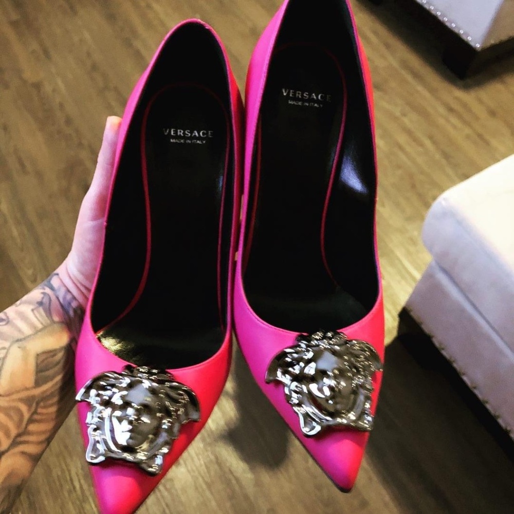 Versace Pink lamb skin pumps